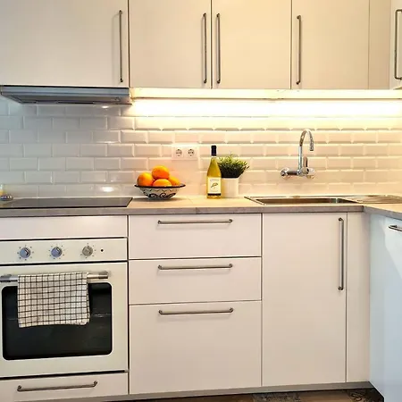 Dowtown 1bdr W View By Lovelystay Apartment